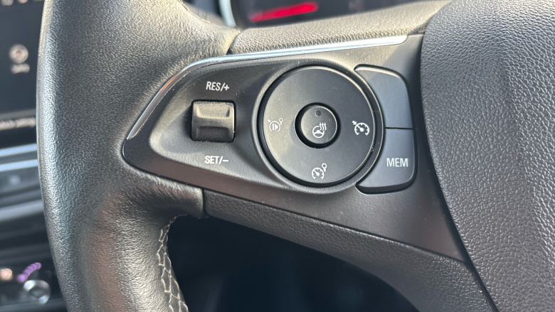 Vauxhall Crossland 1.2 Turbo Ultimate 5dr Petrol Hatchback